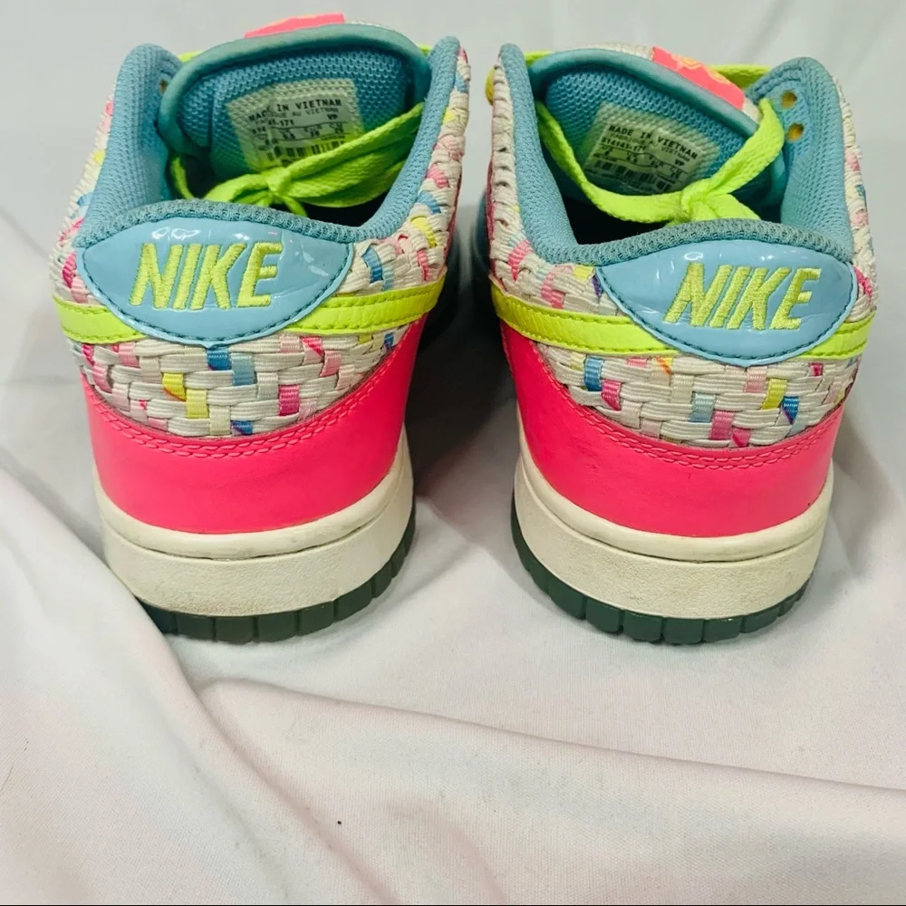Nike 6.0 Dunk Low Top Neon‎ Lifestyle